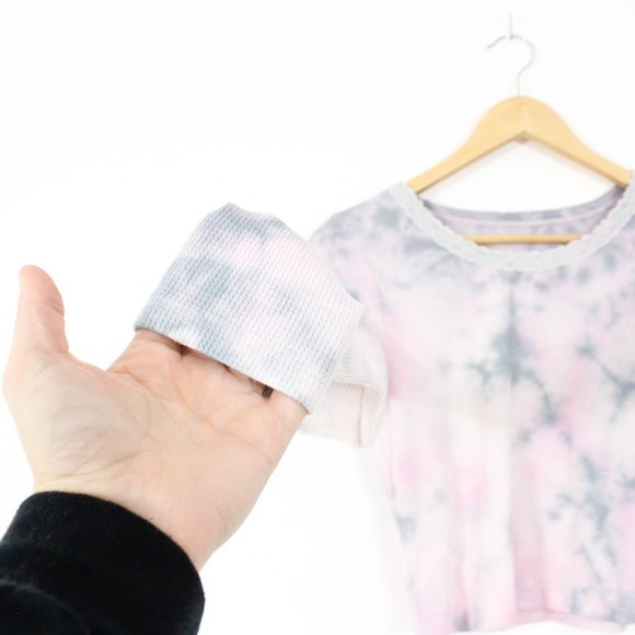 *American Eagle Lace Neckline Tie Dye Thermal Waffle Knit Crop Top Long Sleeve - Picture 4 of 6